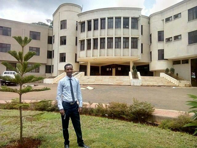 Ebissachala's tweet photo. ThisisAbdetaBetiri,whowas kidnapped bytplfsecurityforcesfromhiswork place in finfonDec,132015.nowhe'sin meakelawi https://t.co/Q0oBz3F2SW