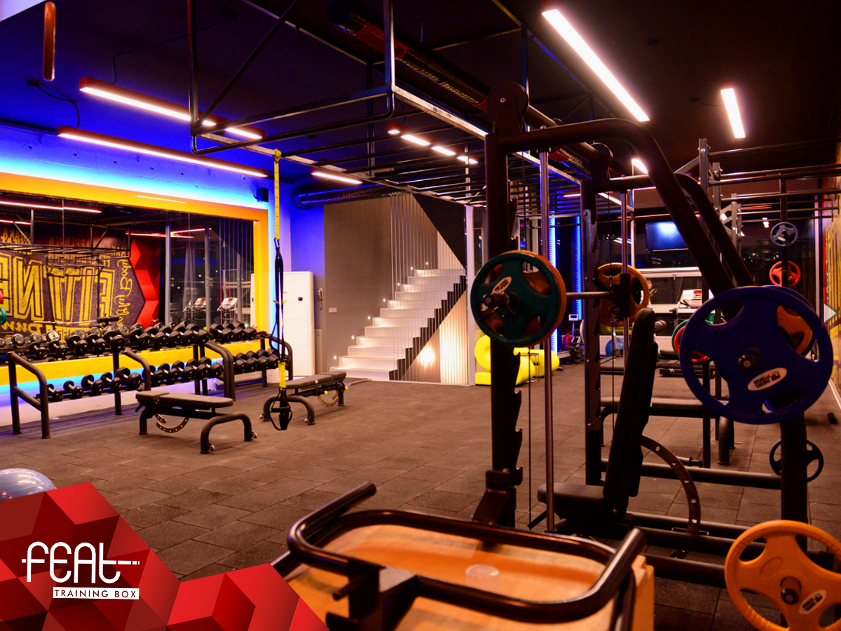 Feattrainingbox's tweet photo. Feat’te eğitmeninle birlikte ekipman çeşitliliği ile eğlenceli bir antrenman yaşarsın. #FeatTrainingBox https://t.co/Kh70IBHRVF