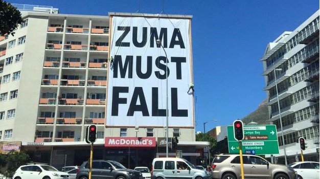 Traveller24_SA's tweet photo. PICS: 10 Most hilarious billboards #Eish https://t.co/syWkPgBRmd #zumamustfall #billboardfail #travel #capetown https://t.co/0ThUc0K5sB