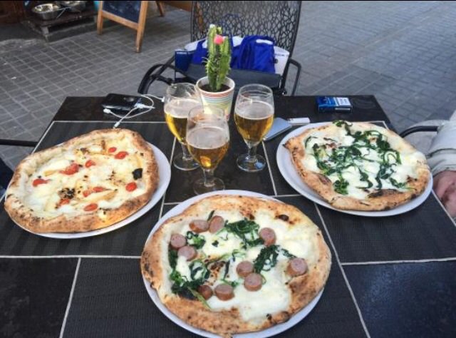 murivecchi's tweet photo. En #Murivecchi ya estamos preparados para disfrutar del fin de semana! Te esperamos 😊 #BuenViernes #foodies https://t.co/BLRE9QkBc6