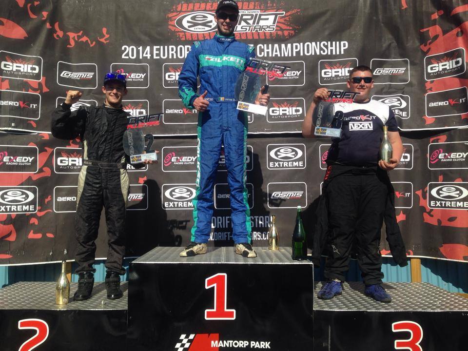 LibeIncisioni's tweet image. Libe incisioni for Drift All Stars 2014 #trofeilibe #libeincisioni #libetrophy #driftallstars