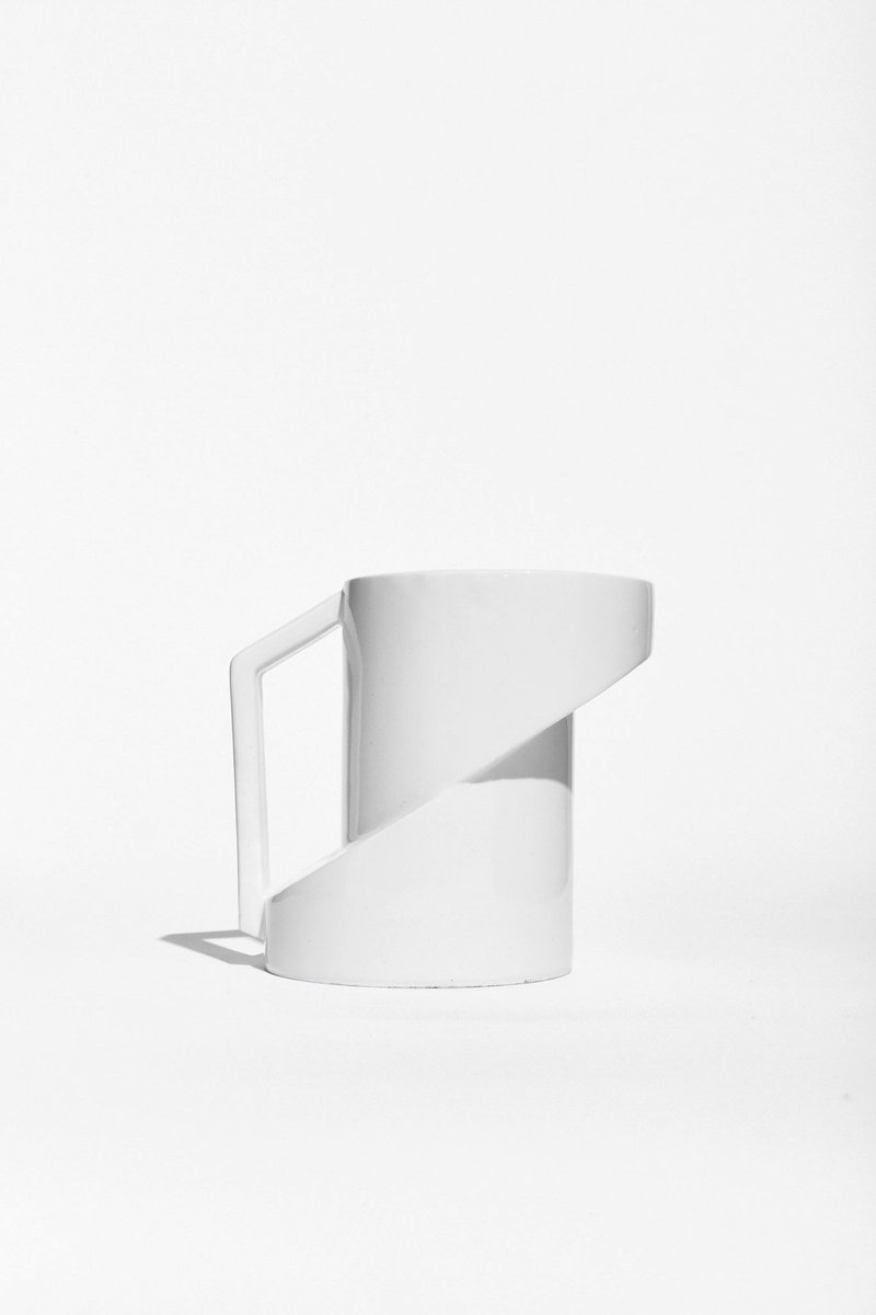 dailybrashh's tweet photo. Deconstructioned Aandersson Ceramics on https://t.co/JduHeVkWFT ☕️ #white #snow #palette #followus #tea #coffee https://t.co/cyZonEMU4y