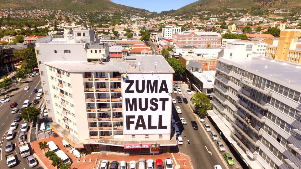 Francis_co's tweet photo. #ZumaMustFall billboard making waves in @CapeTown - thank you @Mauro_matal1 for the awesome shots!!! https://t.co/bs1ELMzKCN