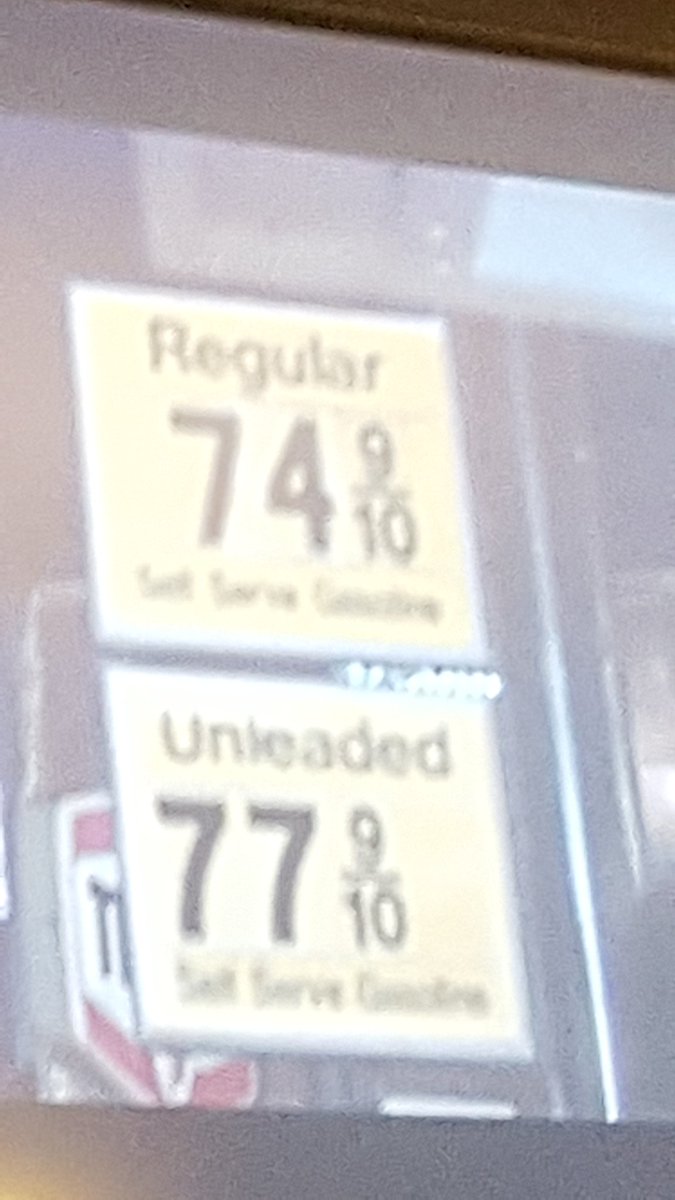 furbiscuit's tweet photo. These gas prices make me want to due hard. #diehard https://t.co/GePGsgzlgE