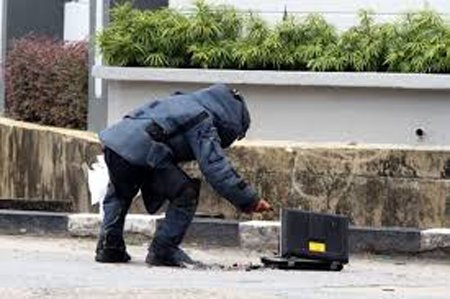 Ei_Samay's tweet image. বেঙ্গালুরুতে পরিত্যক্ত বাক্স ঘিরে ছড়াল আতঙ্ক
eisamay.indiatimes.com/nation/suspici…
#SuspiciousObject #Police #Bengaluru #EiSamay