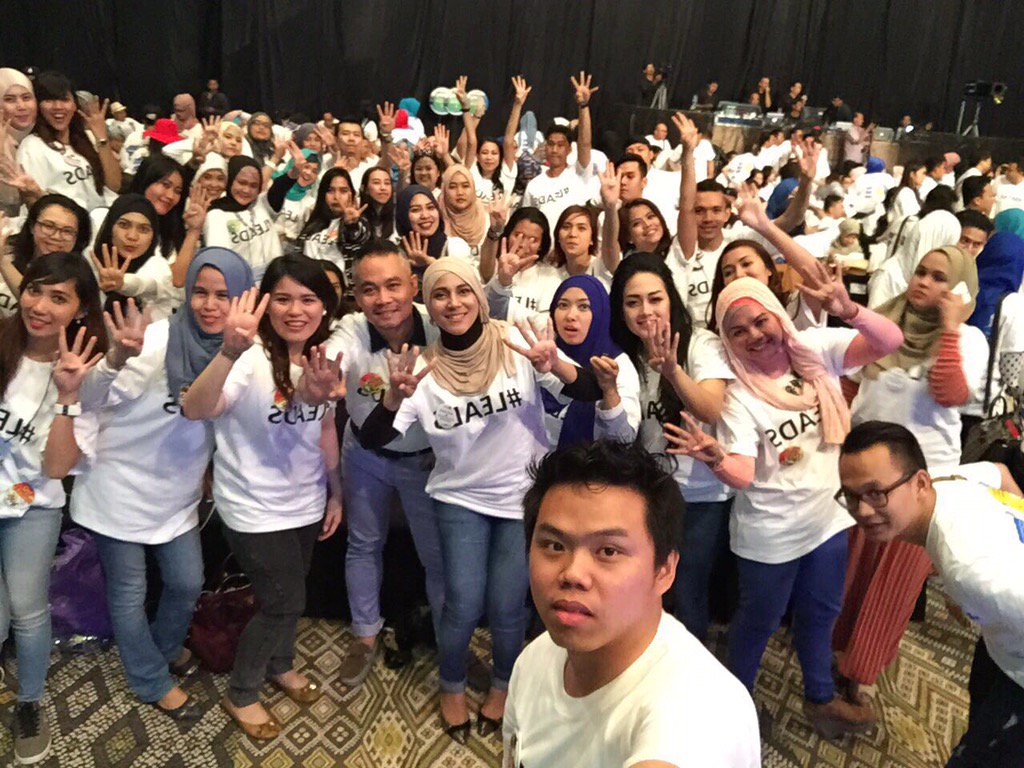 k4tli4's tweet photo. Regio 4 Top bangetttt.   #proudodAXAMandiri #IBB2016 #region4 https://t.co/afgQR3RWsJ