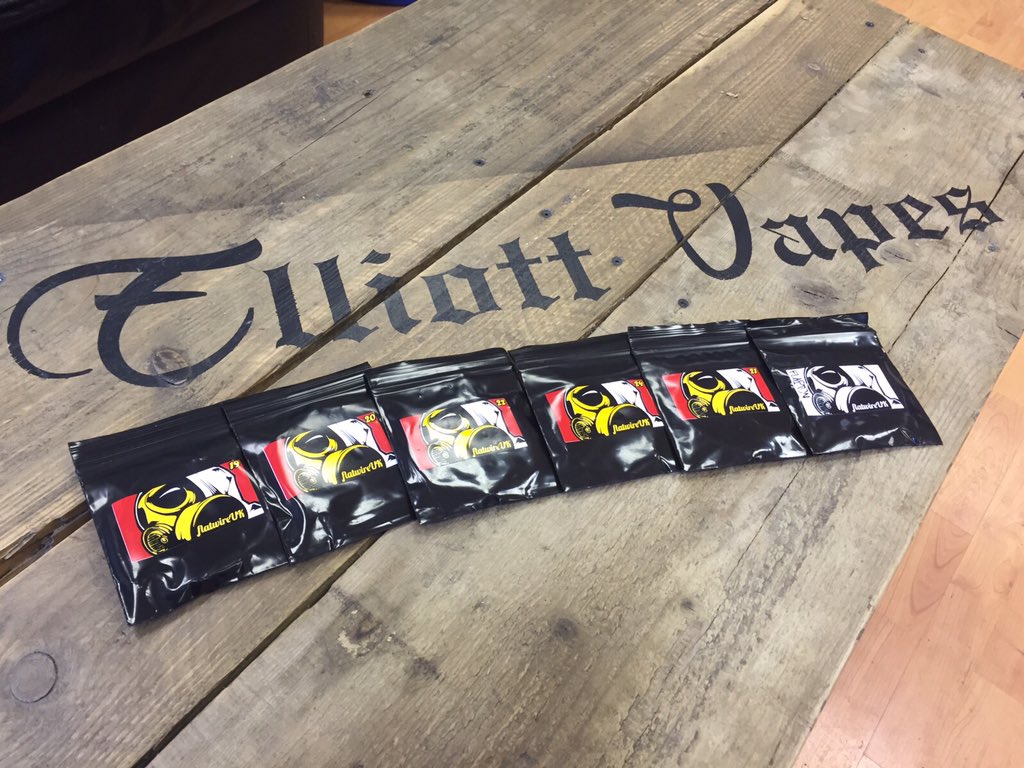 ElliottVapes's tweet photo. Flat wire ready to go on the shelves. Or hooks, or straight in pockets !!! #flapton #flatwire #vapeon https://t.co/7cbACPhIkp