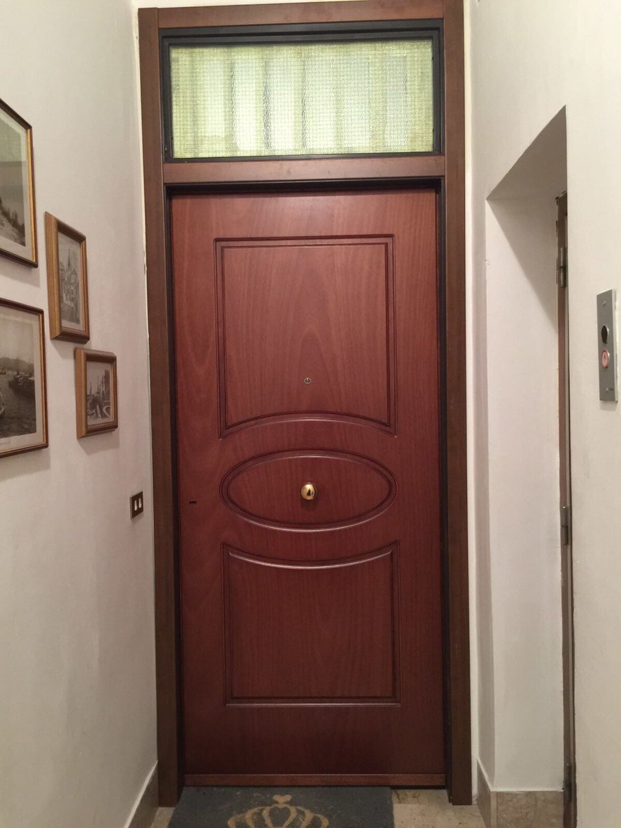 ArchideaMessina's tweet photo. La consegna di ieri: porta blindata! https://t.co/QyEZTPKq6B https://t.co/PbOhSnFBSI