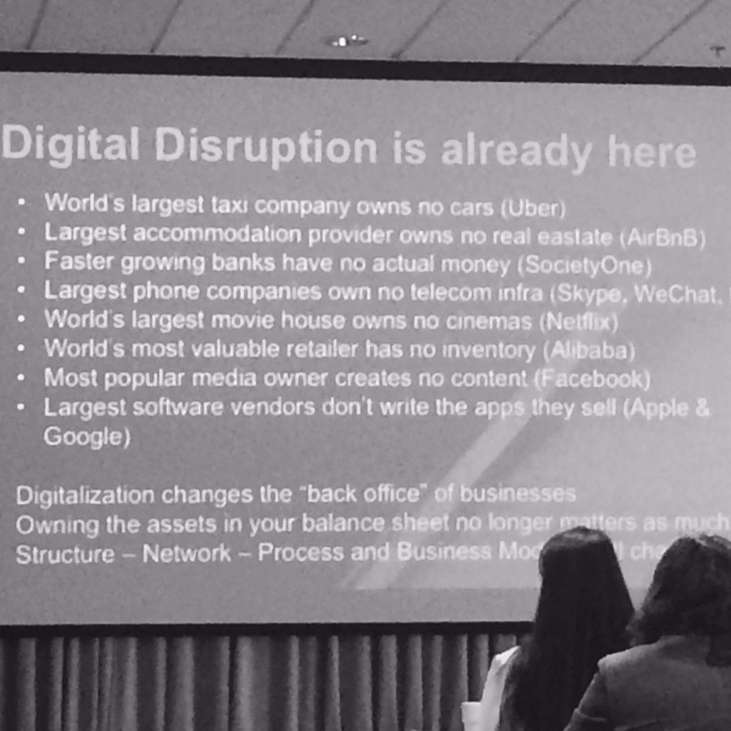 RikuHietarinta's tweet image. Mielenkiintoinen esitys #digitalisaatio:sta by @tanelitikka @SuomenEkonomit #intro16 -päivässä 👌👍