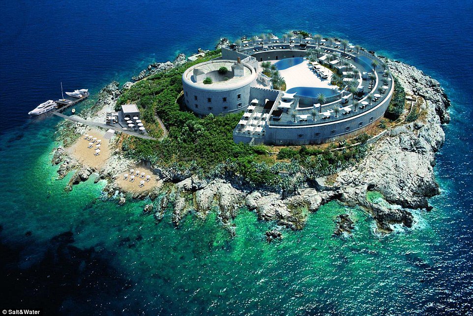 From concentration camp to Luxury #Resort - the Adriatic's latest planned development dailymail.co.uk/travel/travel_…