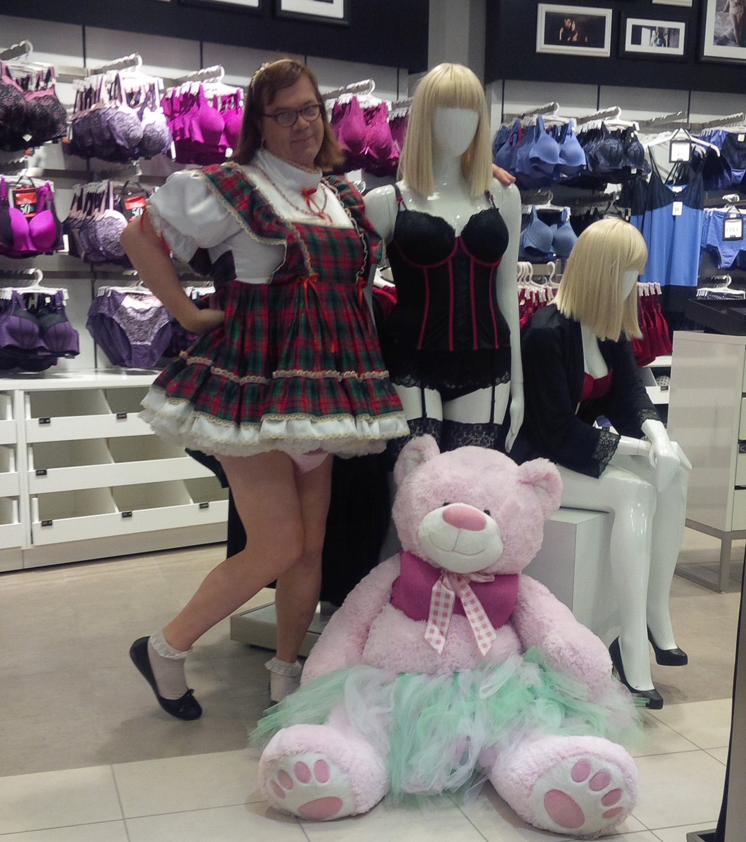 Stefonknee F0 9f 87 A8 F0 9f 87 A6 On Twitter I Am A Lil Sissy Girly Boy Hear Me Roar Https T Co D96n1vt50j Stefonknee F0 9f 87 A8 F0 9f 87 A6 On Twitter I Am A Lil Sissy Girly Boy Hear Me Roar Https T Co D96n1vt50j