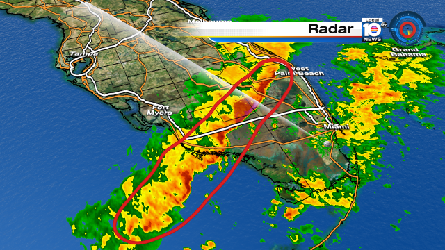 SEVERE THREAT - Tracking a line of strong storms across south-central Florida & entering far NW Broward county. https://t.co/M99ZvOTPGM