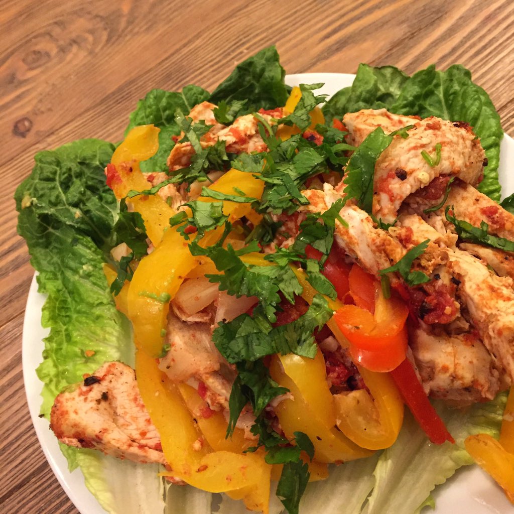 IDoHomeWorkouts's tweet image. StrongerWthTime: Thanks tasty for the chicken fajita recipe! #yummy #strongerwithtime #cleaneats #fitness #healthy…