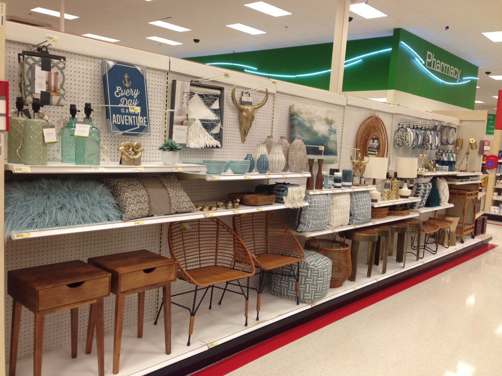 Shanaz driving sales at T-1826!#VML <a href="/85hokies/">David Bowser</a>