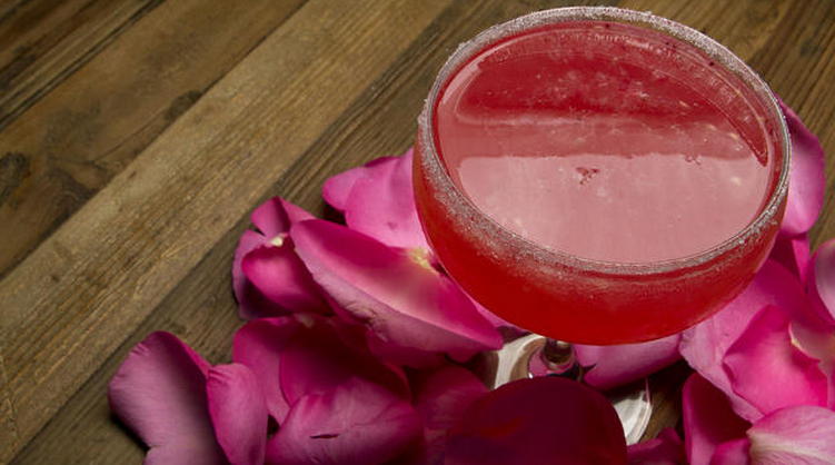 latimes's tweet photo. Possibly the best deal in L.A.: $99 buys you a drink every night for an entire year https://t.co/2yaaeYbH3u https://t.co/CQCPuVSIZL