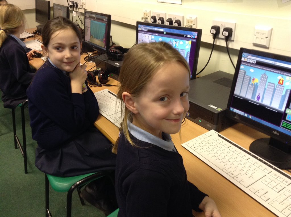 StwilfridsICT's tweet image. Girls can definitely code @St_Wilfrids_CE  #girlscancode #2code @purpleMash @missdowthwaite