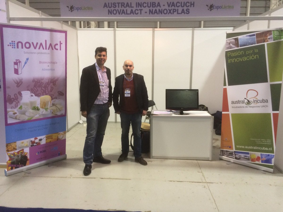ElLeoNunes's tweet image. Aquí team @Novalact en la #expolactea 2016 en Valdivia :)
