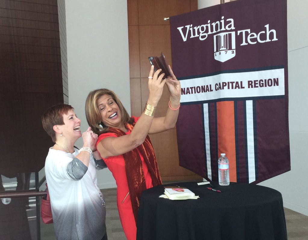 ChristinaDaves's tweet photo. @TriDelta girls selfie! #VTGirls @hodakotb https://t.co/TvSXkPO6WM