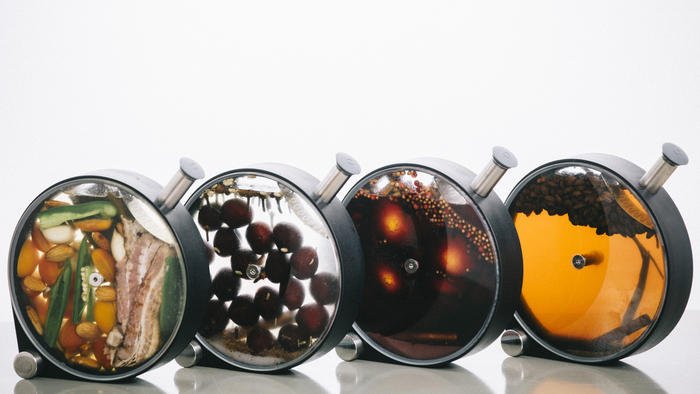 redeyechicago's tweet photo. Boozed &amp; infused. 

https://t.co/o0JW3n7v2A

4 spirit infusions to try at home.

via @OhItsHeather https://t.co/VzSalc8grN