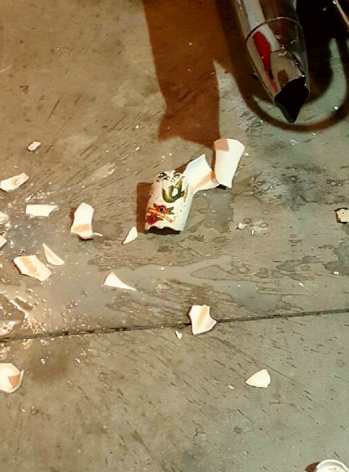 Studio_M_'s tweet image. - During the
#ScoutExhaustModificationProject
I accidentally Broke my MermaidCup that my Youngest got me for Xmas
:(