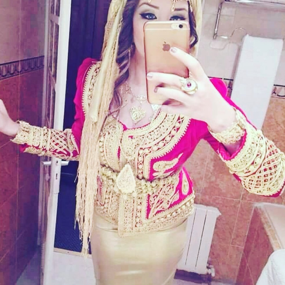 Amalia_GD's tweet photo. Moda argelina #Algeria #mode #alger #IFeelAlive https://t.co/oe9Jvja9CK