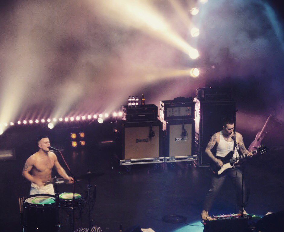 MelsJukebox's tweet photo. Missed @Slaves at @O2ForumKTown last night? Relive the madness here: https://t.co/BwwdjhefxG 🎸🤘🏻 #SLAVES2016 https://t.co/GXGjBMG9xk