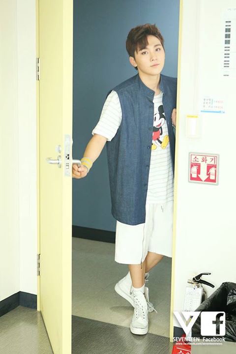 woozi_japan's tweet photo. [#HAPPYBOOTYDAY ]

本日は
チェジュ島の息子、SEVENTEENのスングァン君の誕生日ですっ！！

今年一年もスングァン君が幸せでありますように✨

HAPPY BIRTHDAY BOO♡ https://t.co/YdrJRYtvMK