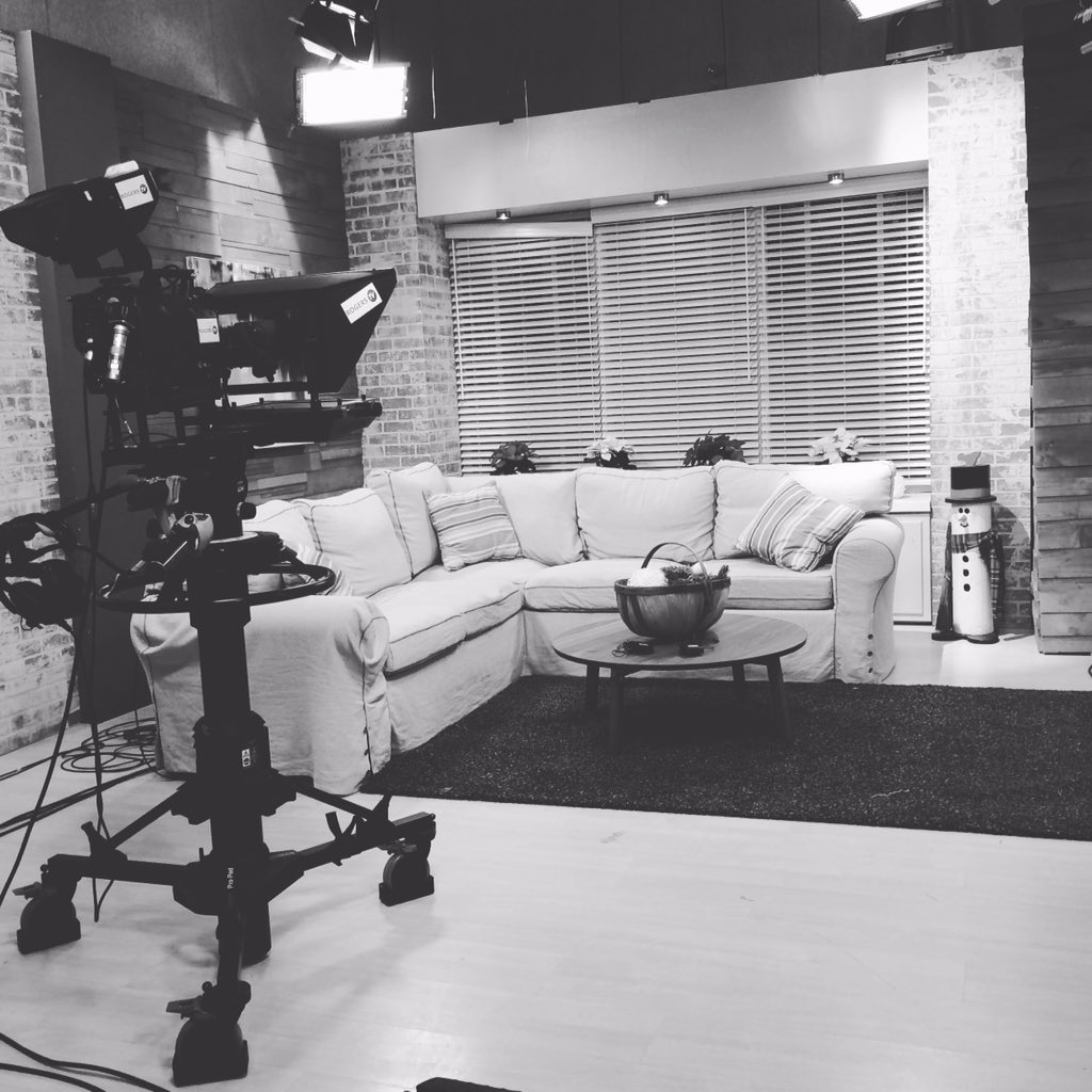 Getting ready to go on air! #smoothie #lifewatchers #rogerstv <a href="/goodnessmetweet/">Goodness Me!</a>