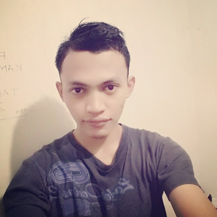Faqihtmj's tweet photo. Selfie di malam hari 😄 https://t.co/EZ3ZxvlpOv