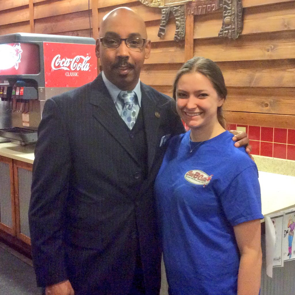 JamesAHambrick's tweet photo. The best part of #CoffeeWithaCop is connecting with citizens from the community. Great interaction this morning. https://t.co/2WK5QBgWHu