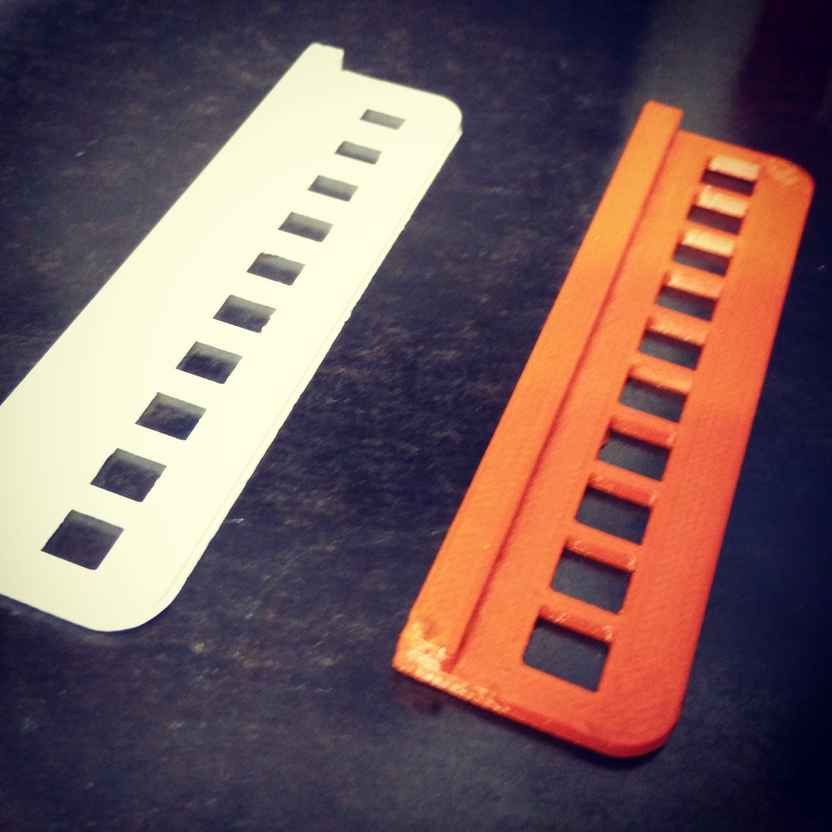 babozor's tweet photo. La v2 de mon todo-lister est enfin finie et ça marche trop bien #todolist #3dprinting https://t.co/yU91OoKGam