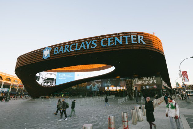 The best restaurants &amp; bars w/ in walking distance of <a href="/barclayscenter/">Barclays Center</a>. Make a night of it. bit.ly/204tIlB