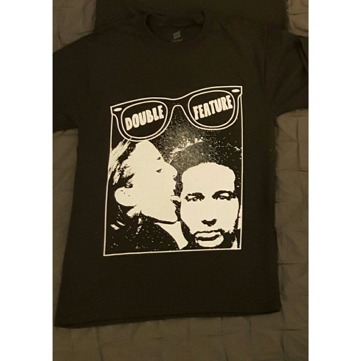 Double_Feature's tweet photo. So excited for #XFilesPremiere on 1/24 we made these #MulderAndScully shirts! #XFiles #punk https://t.co/uml1T3Bm8j https://t.co/VeoNyrVDzW