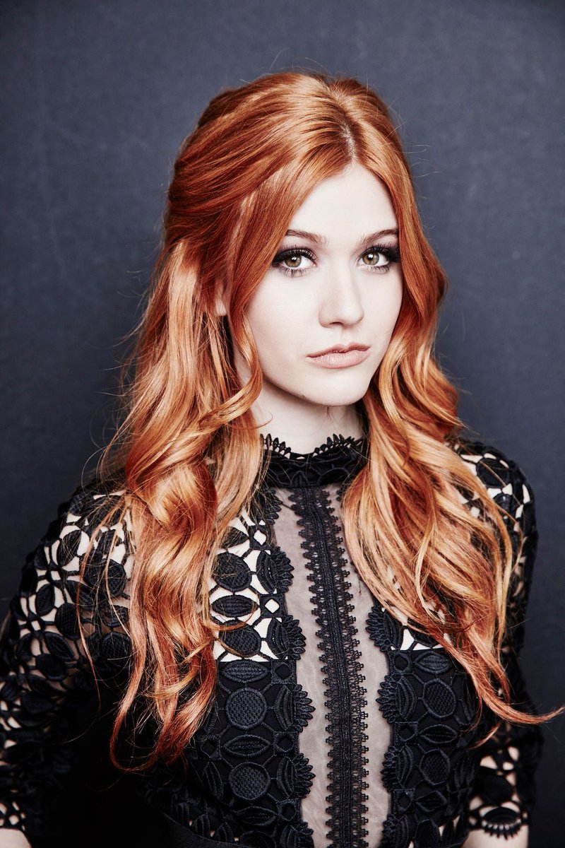 mcnamarabrasil's tweet photo. [HQ] Portraits da @Kat_McNamara no Winter TCA 2016 ♥ https://t.co/k8QfuWQ70t