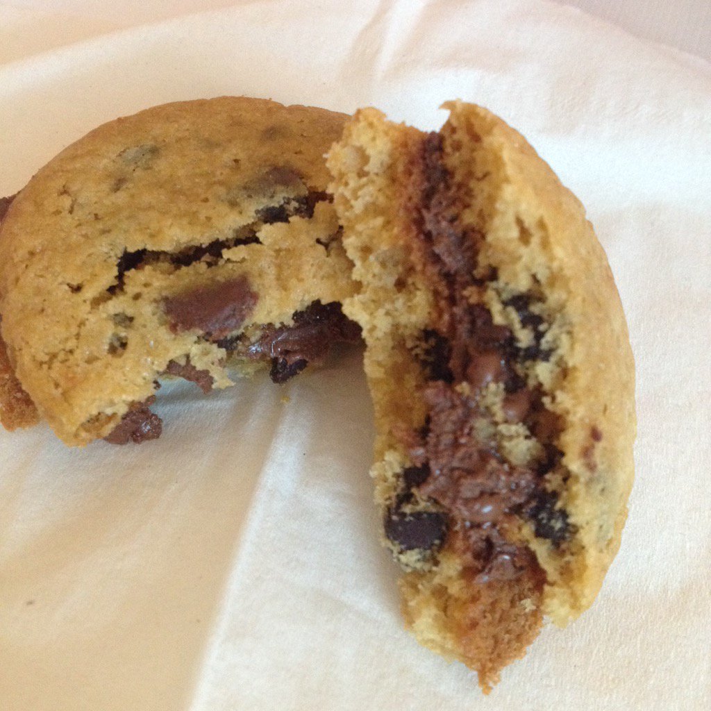 TBNelan's tweet photo. Cookie sample from @tptoughcookies ! 🍪🍪 ...Nutella cookie is on point. 👏🏼👏🏼👏🏼 #TPEcon https://t.co/laxD7R3HoM