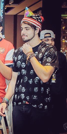 t3ddyyyyy's tweet photo. BOOOMMM DIAAA PRA QUEM ESTÁ COMPLETANDO 4 ANOS DE CANAL HOOJEEEE 💙✨🎉✨

mano meu canal é mais velho que minha sobrinh https://t.co/z6vAjQ4rsb