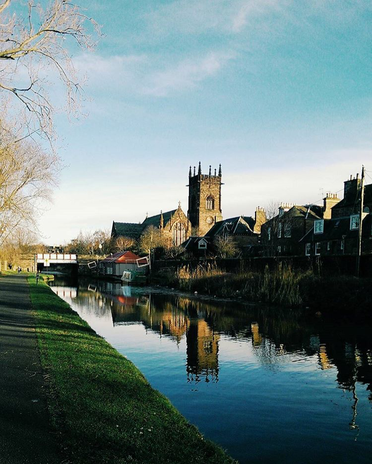 edinburgh's tweet photo. The beautiful reflections in Union Canal, taken by rachface_81 on Instagram: our #edinphoto of the week. https://t.co/XaaDUgdiII