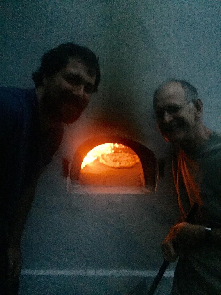 fairviewbnb's tweet photo. We had a little pizza iven built into our 'bakoond' https://t.co/Y1EUfA4Cw6