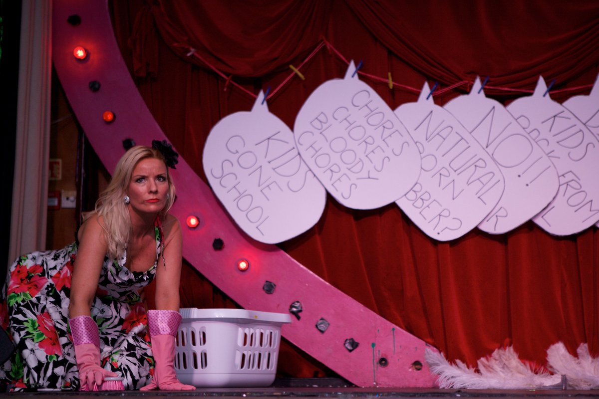It's Fabulous Friday and  we are celebrating Sassylina Plums. Graduated in 2014 and set up her own event in Spain x