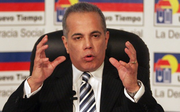 unidadvenezuela's tweet photo. Diferida por tercera ocasión audiencia de @manuelrosalesg https://t.co/LPXH6Sz8BA https://t.co/wRxtpKREBV