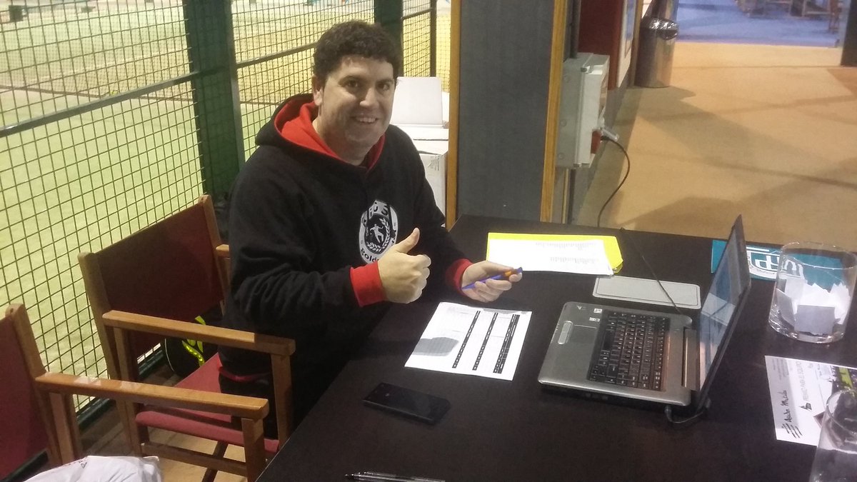 marcecapitani's tweet photo. @LaLigaDPadel @Nav_deportiva @jolaseulura @EntrenaPadel @Luiscguti   4 ta. JORNADA de La Liga de Pádel. https://t.co/uQKpqM5uXO