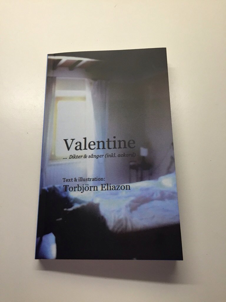 1Boktips's tweet photo. Ny bok "Valentine" publicerad idag! Köp nu https://t.co/qTbujd5vjy

#dikter #sånger #gåvor #böcker #boktips #lästips https://t.co/gQ94WBaA7i