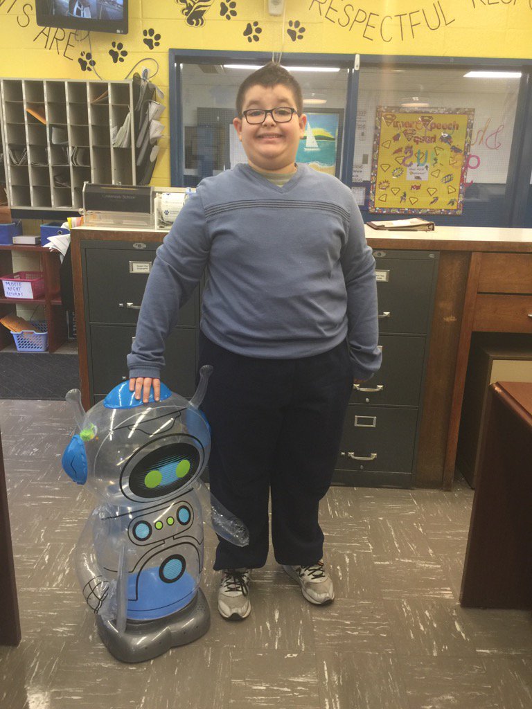 saralizbright's tweet photo. Our robot winner! #theLNDway https://t.co/WBvqXS3MT7
