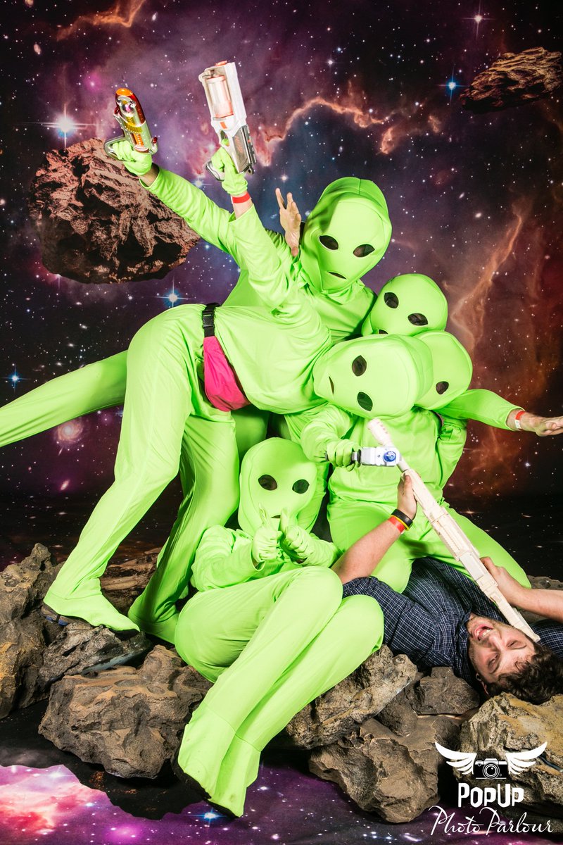 Attack of the little green men #PopUpPhotoParlour #eventprofs #experiential #events @TheSteelyardLDN