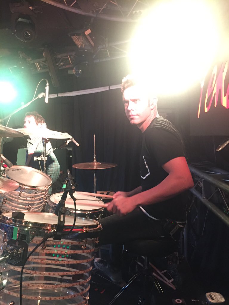 Pignoise's tweet image. Ya en la prueba de sonido!! @Pignoise #loquequedaporandar @SalaPenelope