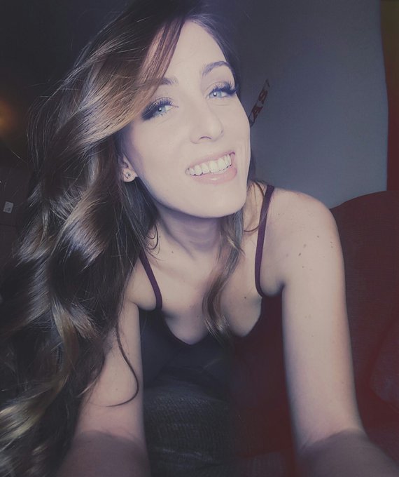 Derpy smile. 😇 Let's play! https://t.co/unWfzxZKwL https://t.co/0TAiyEv6Rd<a href="/tag/nomakeup"class="tags"><span>#nomakeup</span></a><a href="/tag/iamnothigh"class="tags"><span>#iamnothigh</span></a>