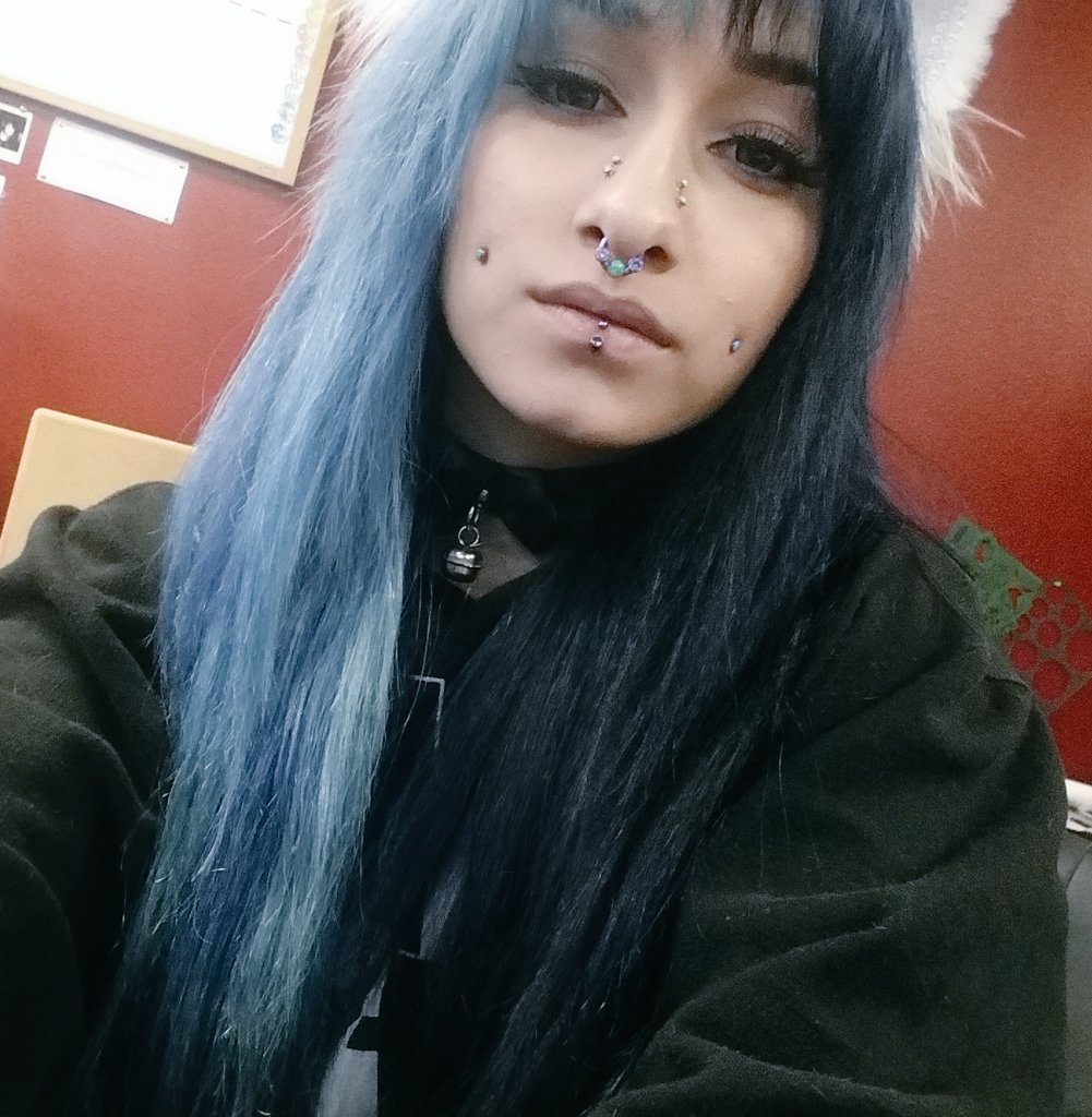 Scream Kiwi on Twitter "I can't find a selfie side with