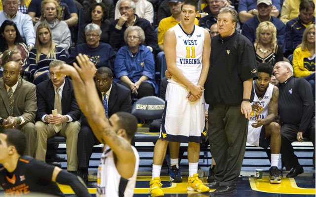 chatt_bb_fanly's tweet image. Inside College Hoops: Can Buddy Hield handle Bob Huggins&apos; &apos;Press Virginia?&apos; #UTCMBB  fanly.me/c/SDgLwCRjzY