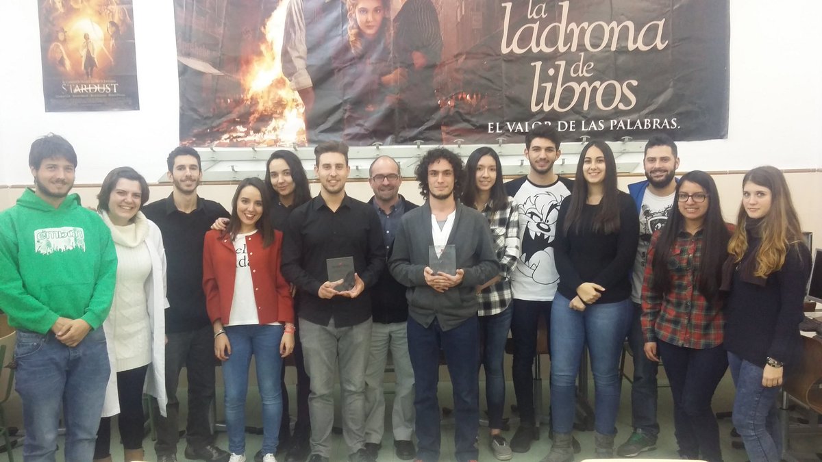 nandosdb's tweet photo. Con un grupo de alumnos de Audiovisuales que han ganado dos premios de concurso de video de la CAM. Felicidades https://t.co/FXnDOFRDiB