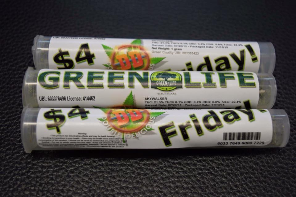 It's #FourDollarFriday at #GreenLifeCannabis ! Get your $4 #doubledelicious joint from 10am to 10pm!